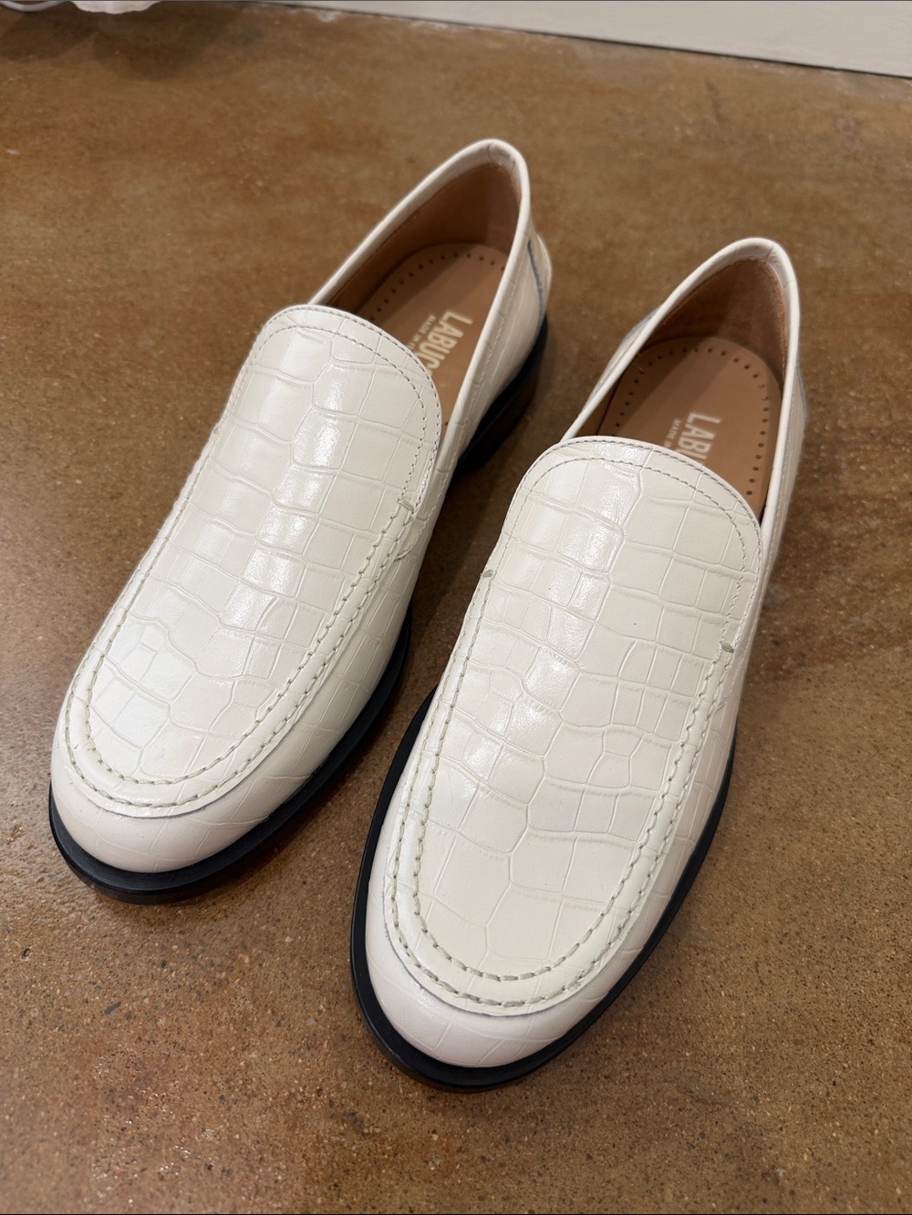 LABUCQ College Loafer White Crocco Leather Loafers EU 40 (US 9.5-10)